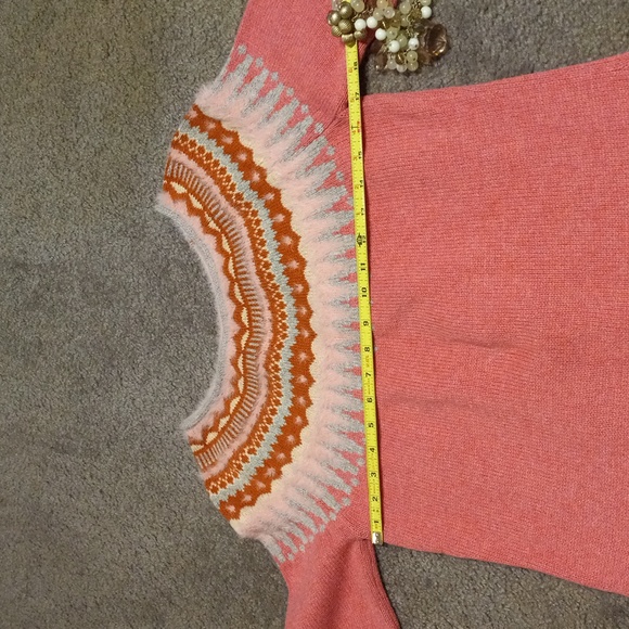 Beautiful Sundance Winter Sweater, small/medium - Picture 8 of 8